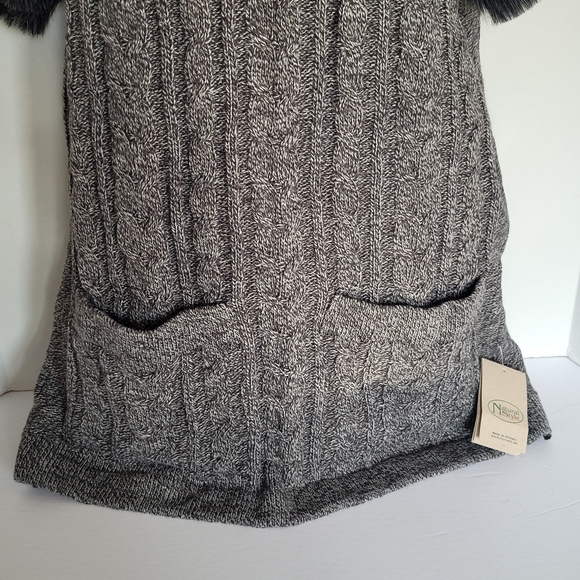 Wool Kable-Knit Reglan Short Sleeves Faux Fur Trim Long Sweater Pullover - Picture 8 of 13